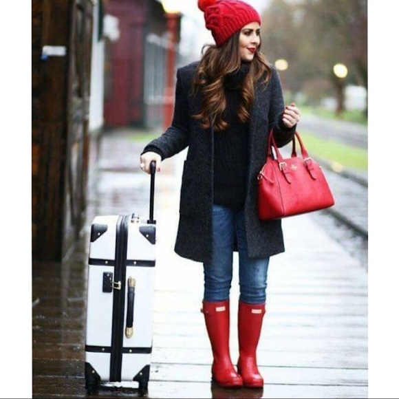 Hunter Shoes - Red hunter boots size 8!